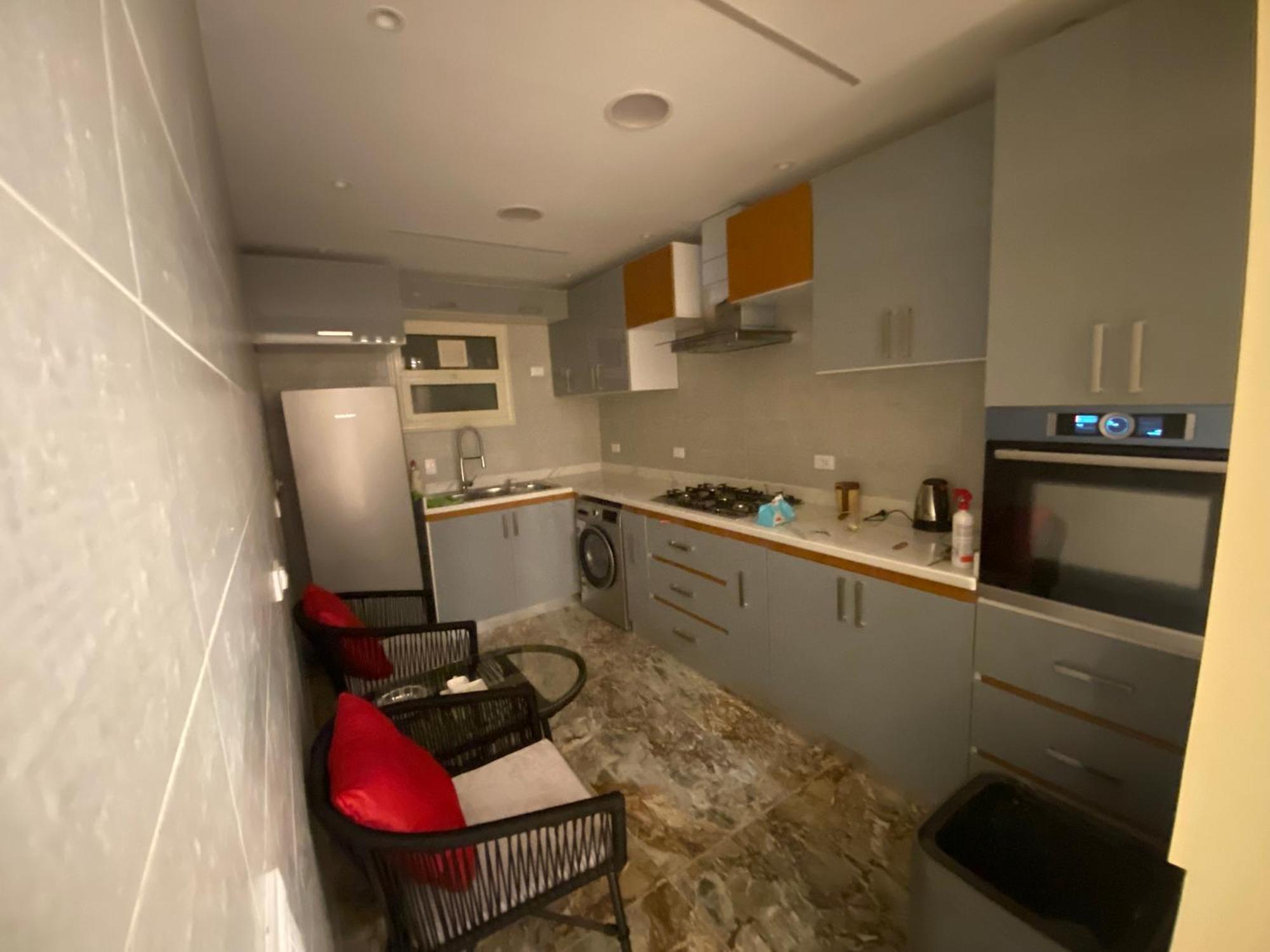 141 Apartment